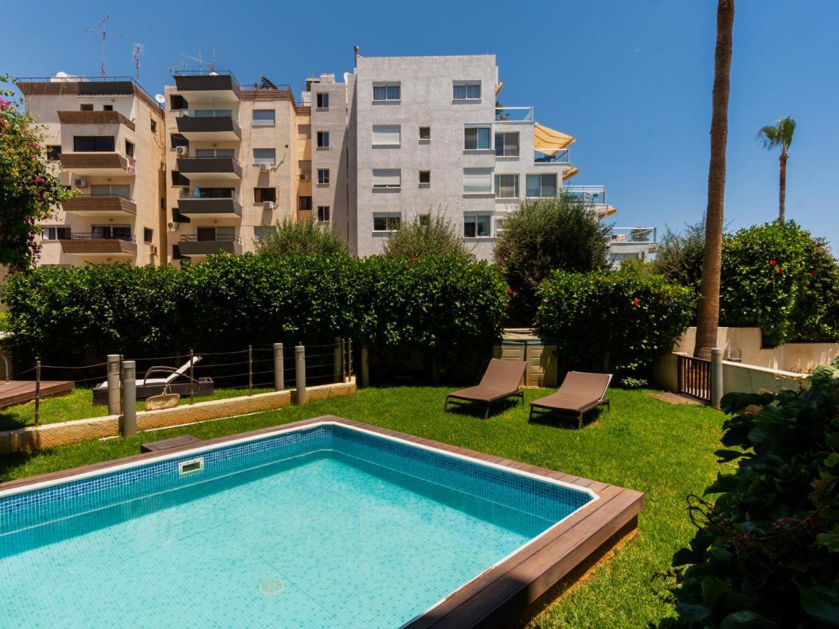 Sanders Ermitage On The Beach - Delightful 1-Bedroom Apartment With Sea View Limassol Eksteriør billede