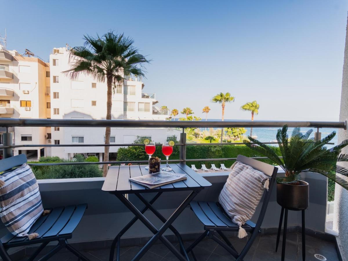 Sanders Ermitage On The Beach - Delightful 1-Bedroom Apartment With Sea View Limassol Eksteriør billede
