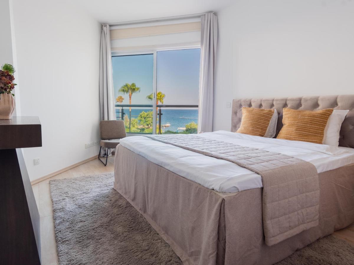Sanders Ermitage On The Beach - Delightful 1-Bedroom Apartment With Sea View Limassol Eksteriør billede