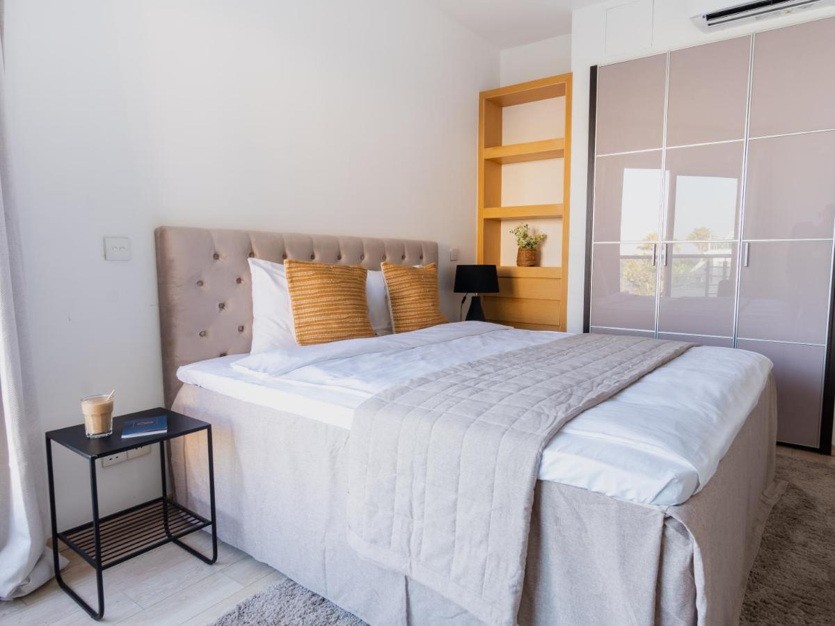 Sanders Ermitage On The Beach - Delightful 1-Bedroom Apartment With Sea View Limassol Eksteriør billede